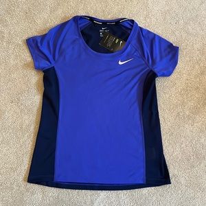 NWT Women’s Nike Dri-Fit shirt size small
